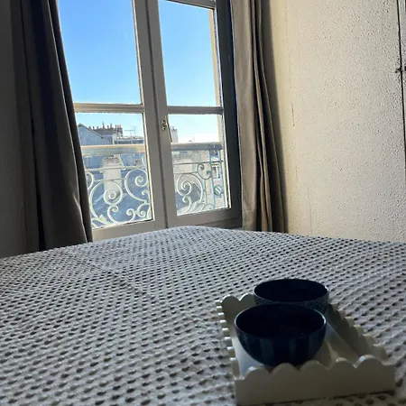 Lumineux Au Coeur Historique De 公寓